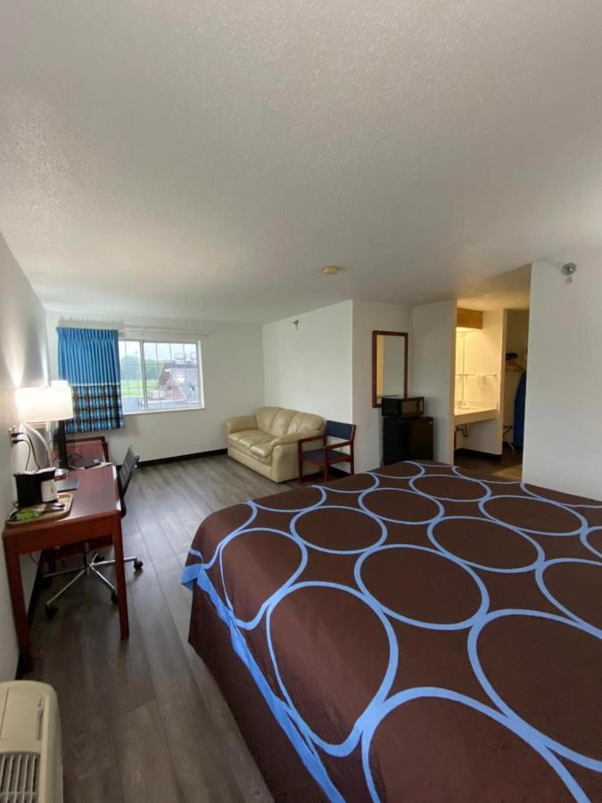 Super 8 By Wyndham Ida Grove Hotel Екстериор снимка